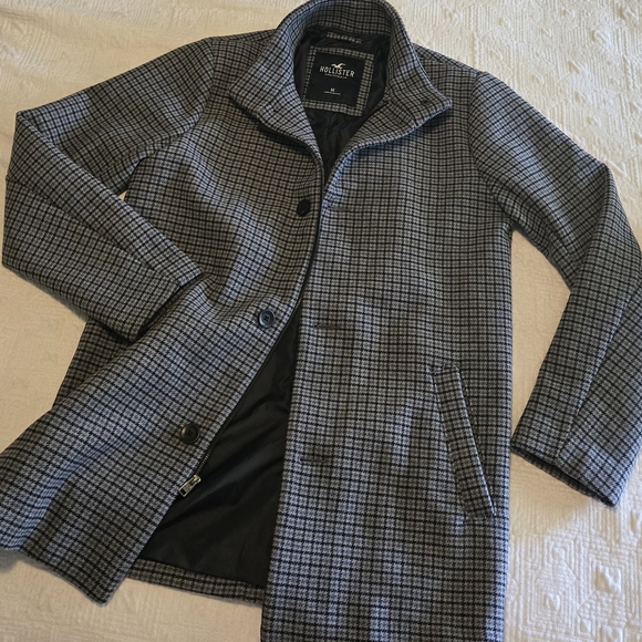 Hollister Gray Checkered Peacoat, Size Medium - Picture 1 of 8
